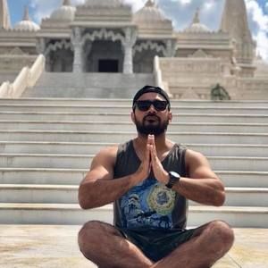 Meet your Posher, Ray